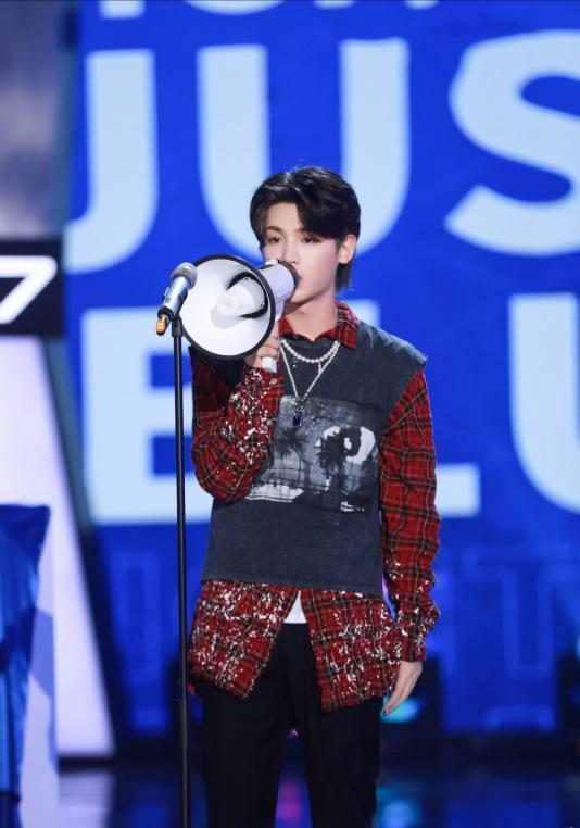 黄明昊事件最新爆料,真相揭秘,疑云重重引关注 第1张 黄明昊事件最新爆料,真相揭秘,疑云重重引关注 第1张